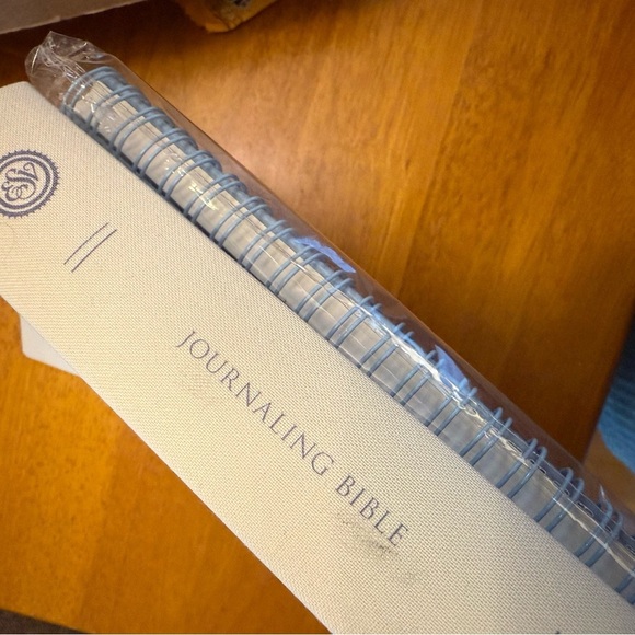 Journaling Bible with Journal and Bible Tabs - Picture 5 of 7